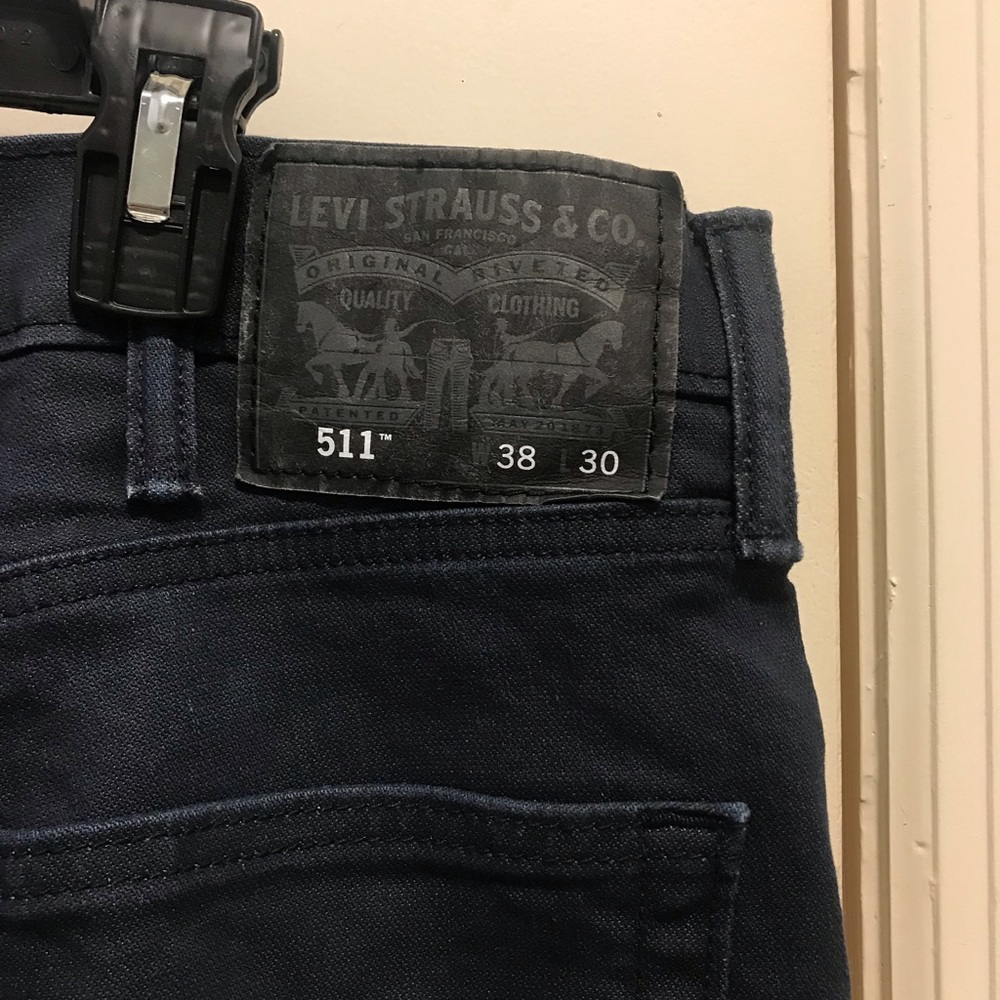 Mens 511 Navy/Dark Denim Levi’s Jeans. 38W 30L.